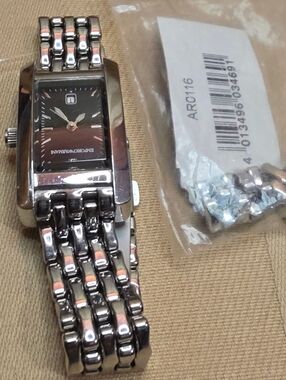 ARMANI I'M SILVER LADIES WRISTWATCH NEW WITH TAGS RUNNING PERFECT